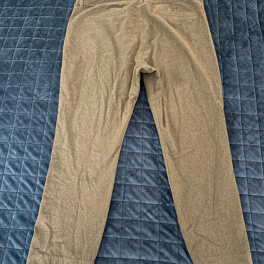 Old Navy pixie pants - Picture 2 of 3